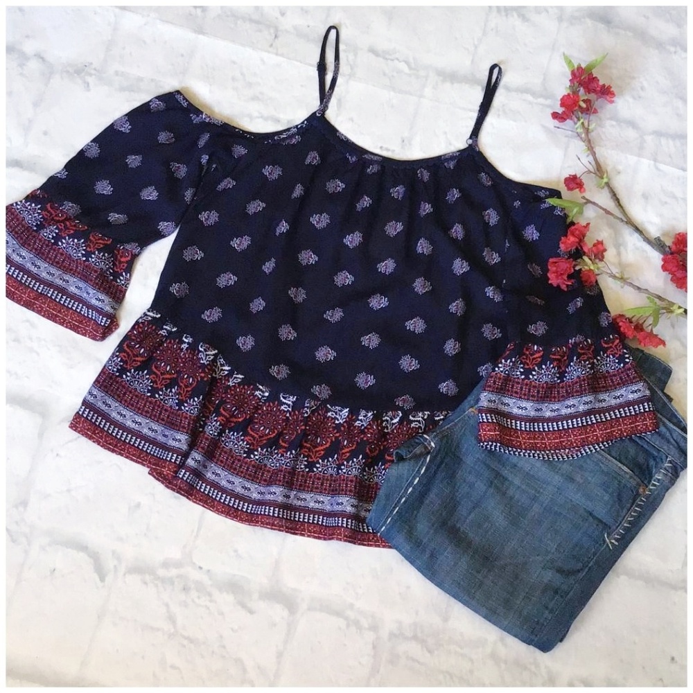 LAST 1 ❗SKIES ARE BLUE Boho Navy Cold Shoulder Top - Picture 4 of 8